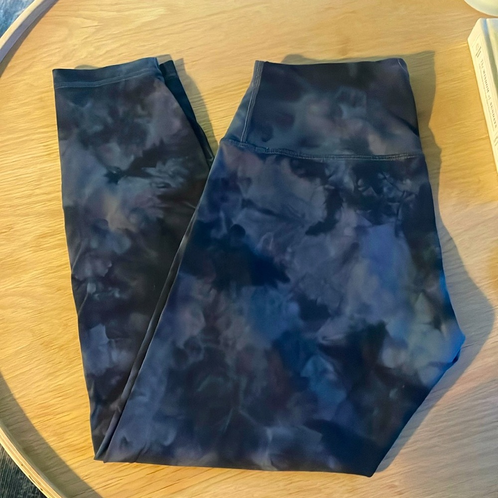 Lululemon Wunder Train Contour 25”